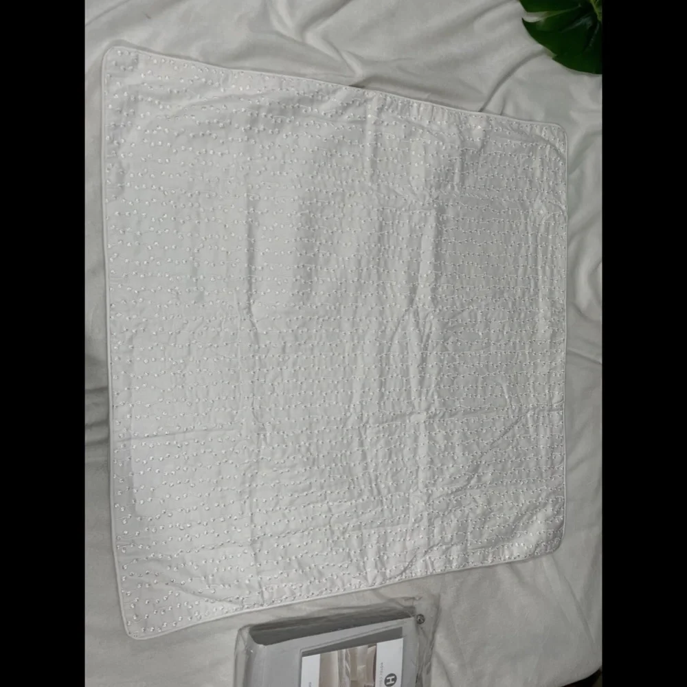 NIB $135 Hotel‎ Collection Artisan (1) Euro Sham